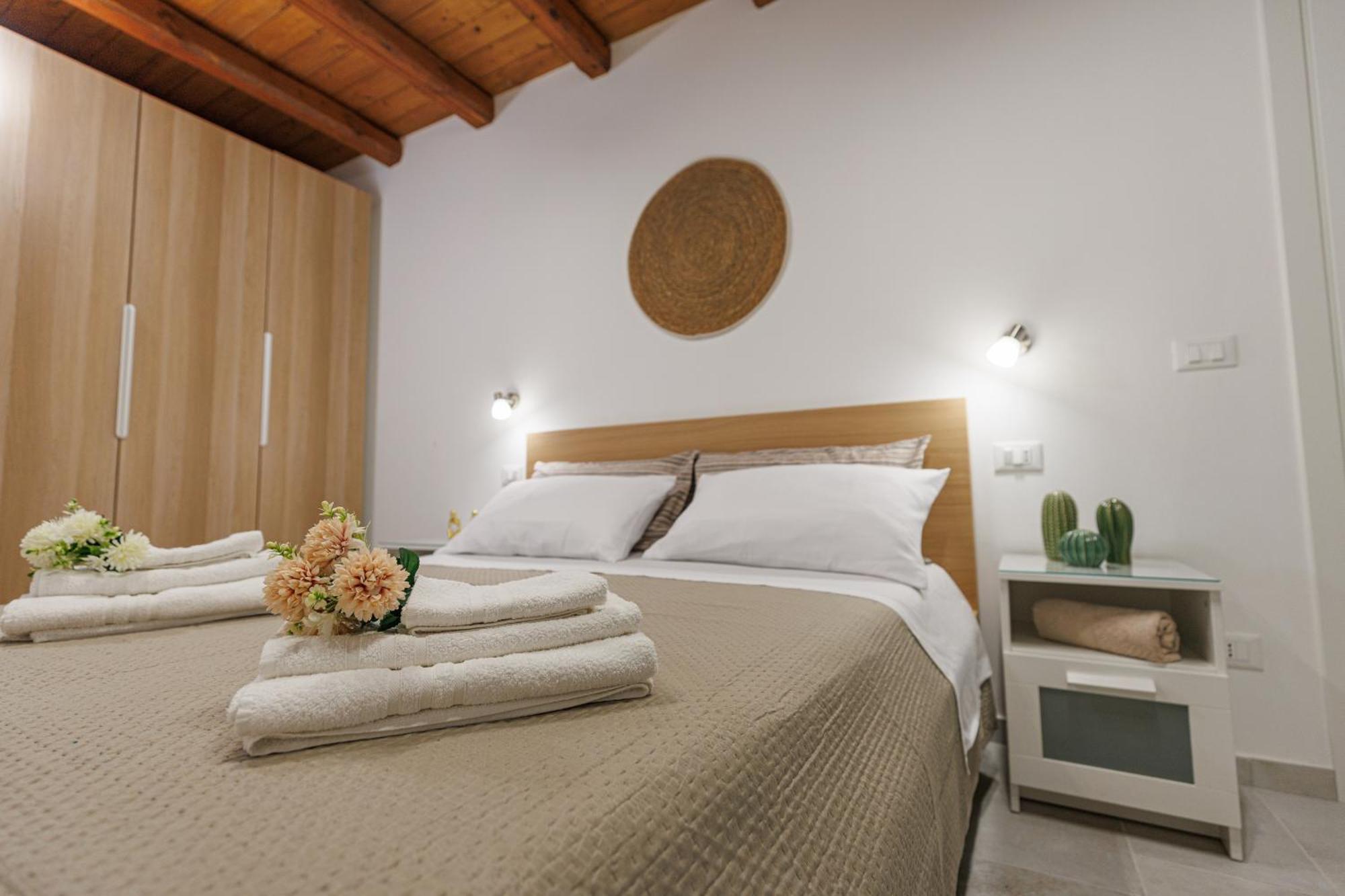 Al Cortiletto Villa Avola Bagian luar foto